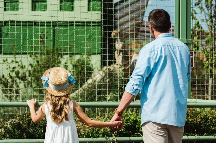 Safety Tips for Visiting Zoos with Wild Animals