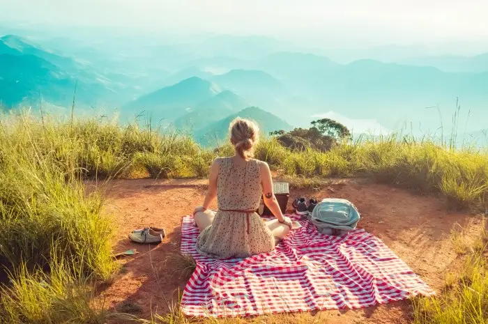 Tips to Avoid Overspending During Your Vacation