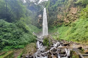 Grojogan Sewu Waterfall, Explore the Natural Charm and Fun Activities at Malang Waterfall